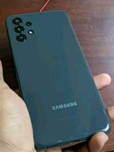 A picture of naiza Samsung a13 mpya bei 180 gb 64
