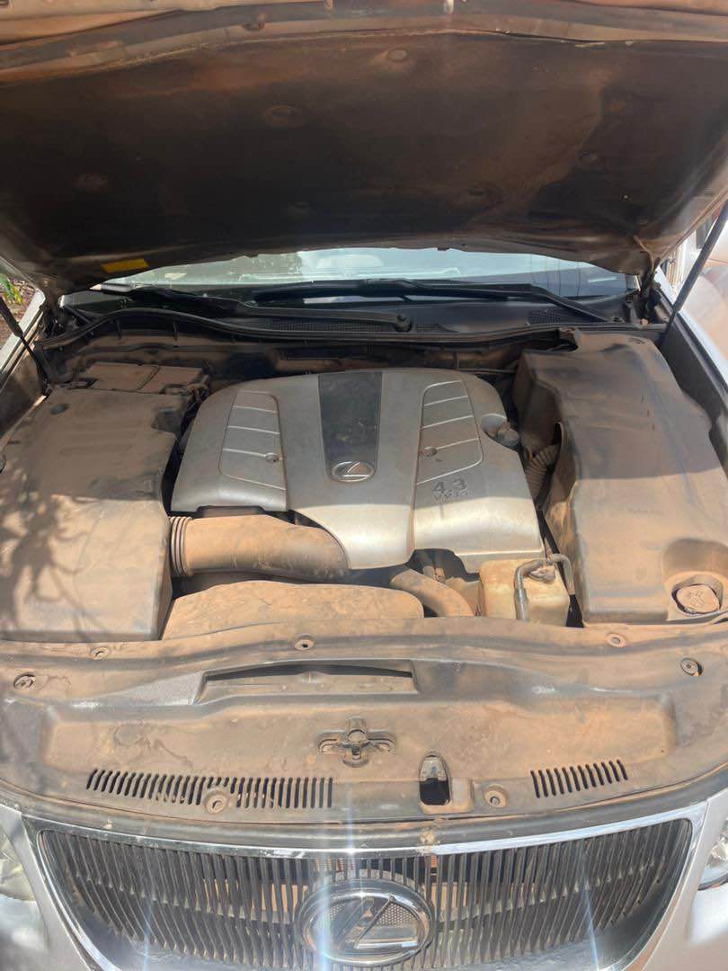 A picture of Lexus GS430