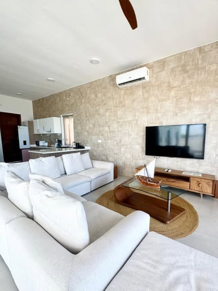 A picture of 3 beds 3 bath Apartment condo