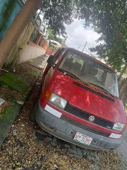 A picture of 2009 Volkswagen T4