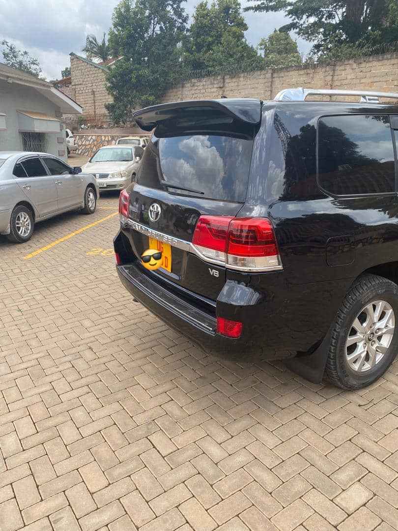 A picture of Vx land cruiser 95m petro