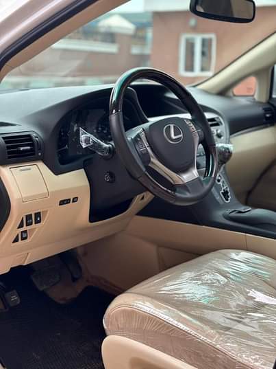 A picture of Lexus Rx350 2015