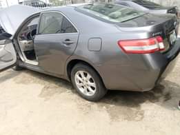 A picture of NEATLY USED 2010 MODEL TOYOTA CAMRY Untampered Venza Engine Gear