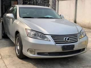 A picture of 2010 Lexus 350