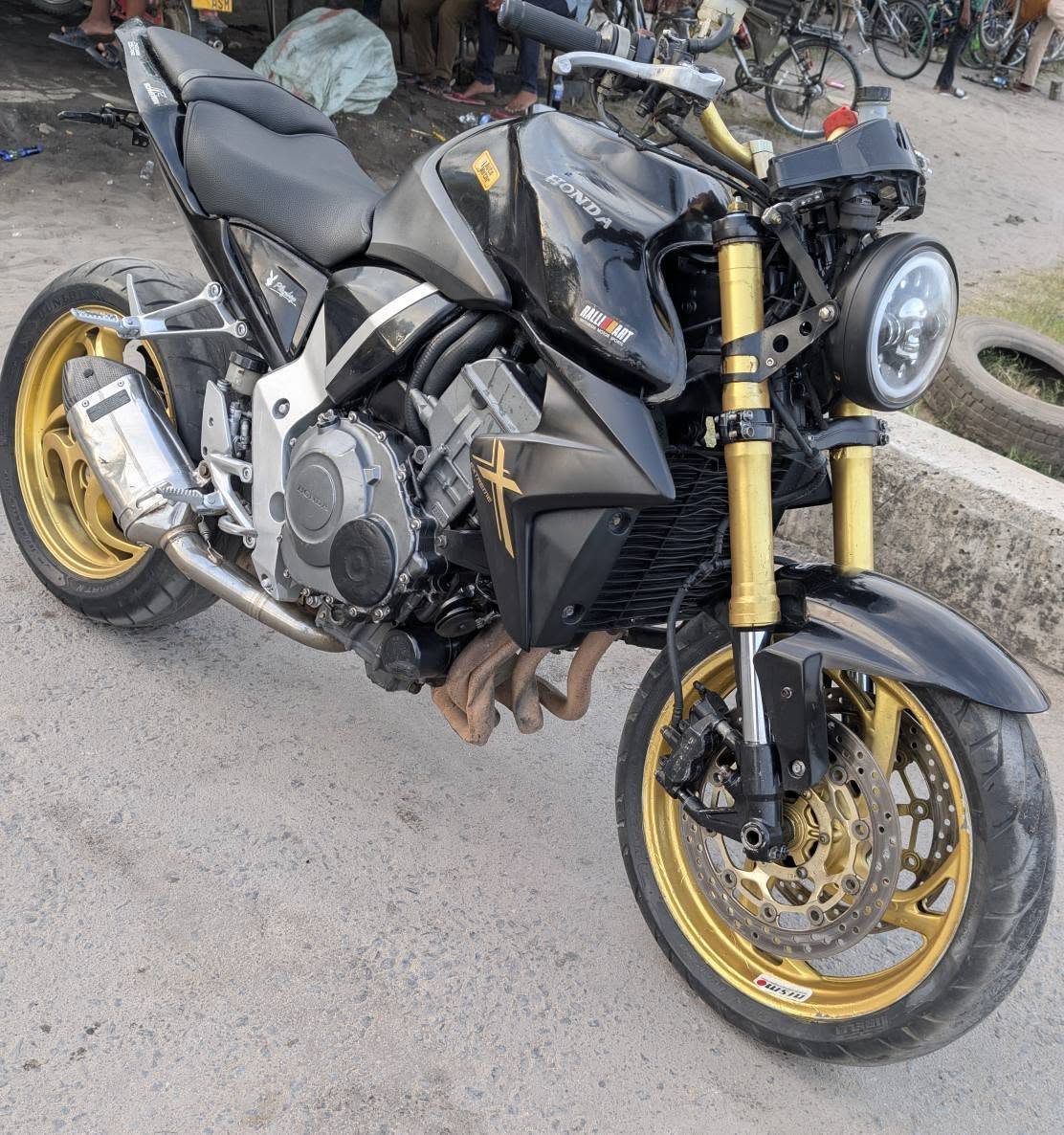 A picture of Honda cb1000