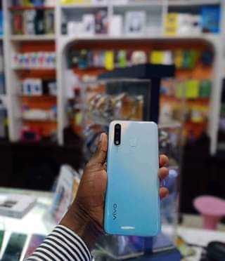 A picture of vivo Y19 Available now. Haijatumika mda mrefu wala haina tatizo