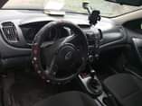 A picture of Very clean and sharp Kia cerato Sharp Engine and Manual