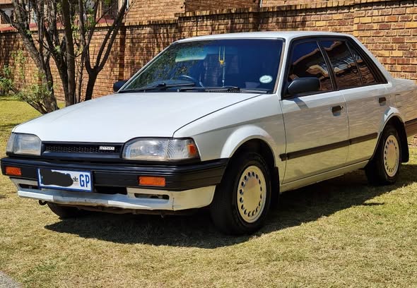 mazda 323