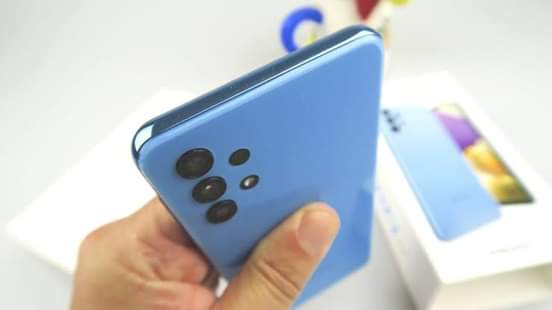 A picture of SAMSUMG GALAXY A32
