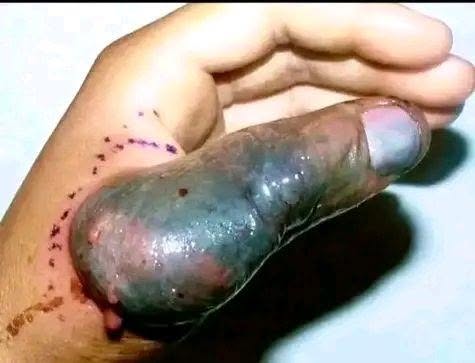 A picture of Kaze kwamuganga makoma 1 kubibwe turabagaruriza 2 kubafise inyatsi yokutaronka