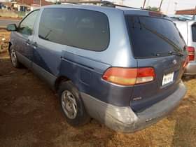 A picture of Toyota Sienna 2002 model 4 sale Clean First body and
