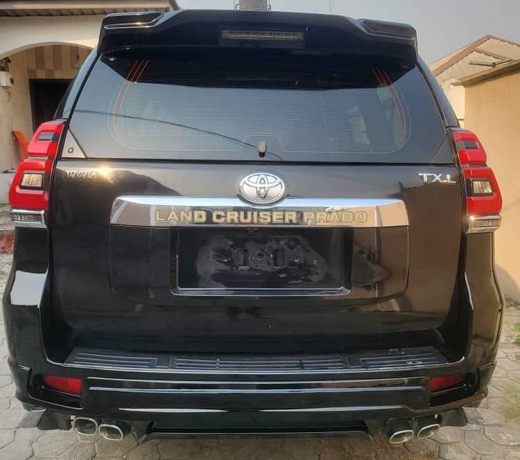 A picture of Toyota Land cruiser Prado TXL