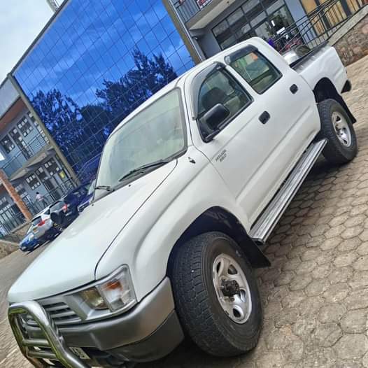 used toyota hilux