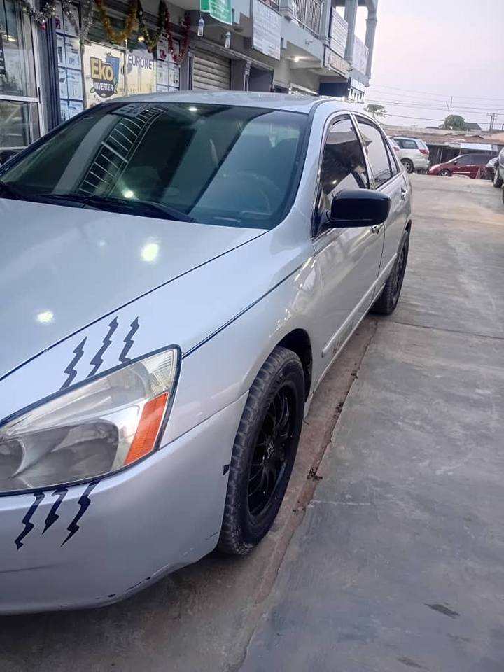 A picture of 2005 HONDA EOD DM FOR FULL VIDEO