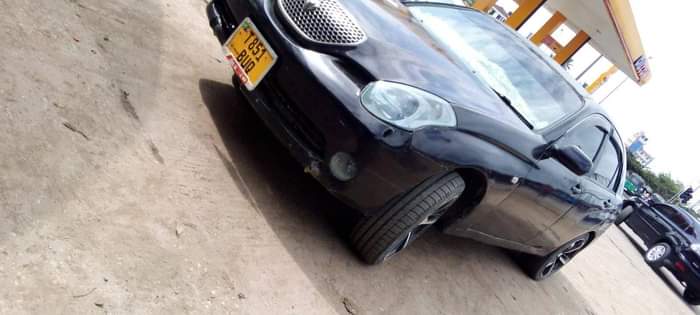 A picture of 2002 Toyota Verossa
