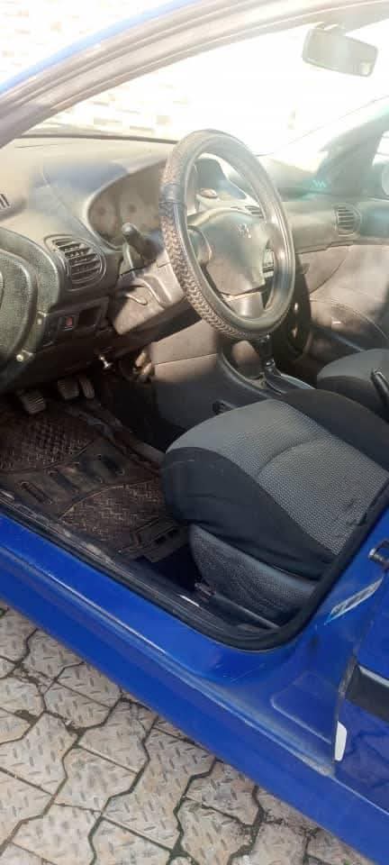 A picture of BELGIUM ESCAPE 206 MANUAL PEUGEOT