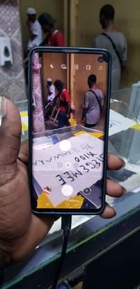 A picture of SAMSUNG S 10