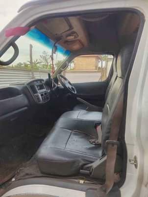 A picture of Nissan caravan 10mln