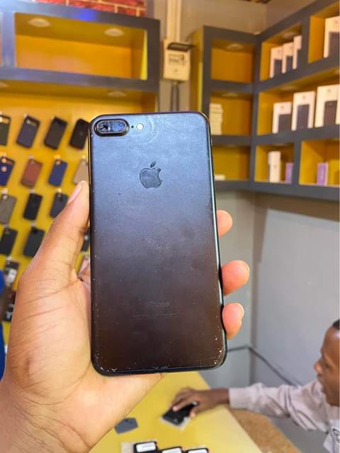 A picture of Iphone 7 plus