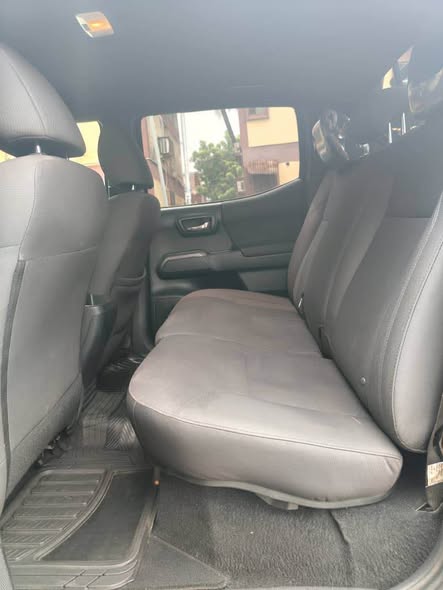 A picture of 2018 TOYOTA TACOMA