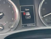 A picture of Registered 2017 highlander full option xle Toks standard