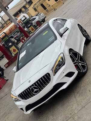 A picture of Car