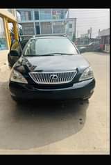 A picture of This is lexus Rx 330 2005 model 