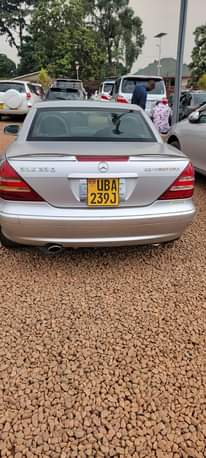 A picture of Benz on sale with no mechanical issues just buy and