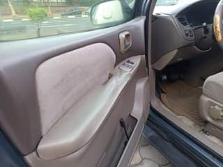 A picture of 2002 TOYOTA SIENNA