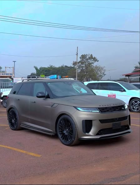 A picture of RANGE ROVER SV SPORT now AVAILABLE 0700827103