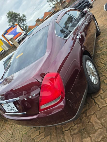 A picture of Nissan teana