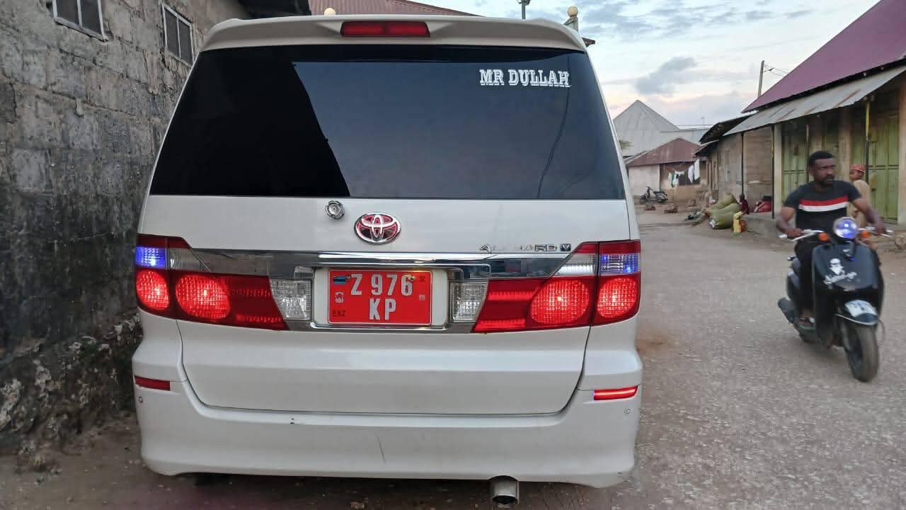 A picture of Alphard for sale 0787313058 