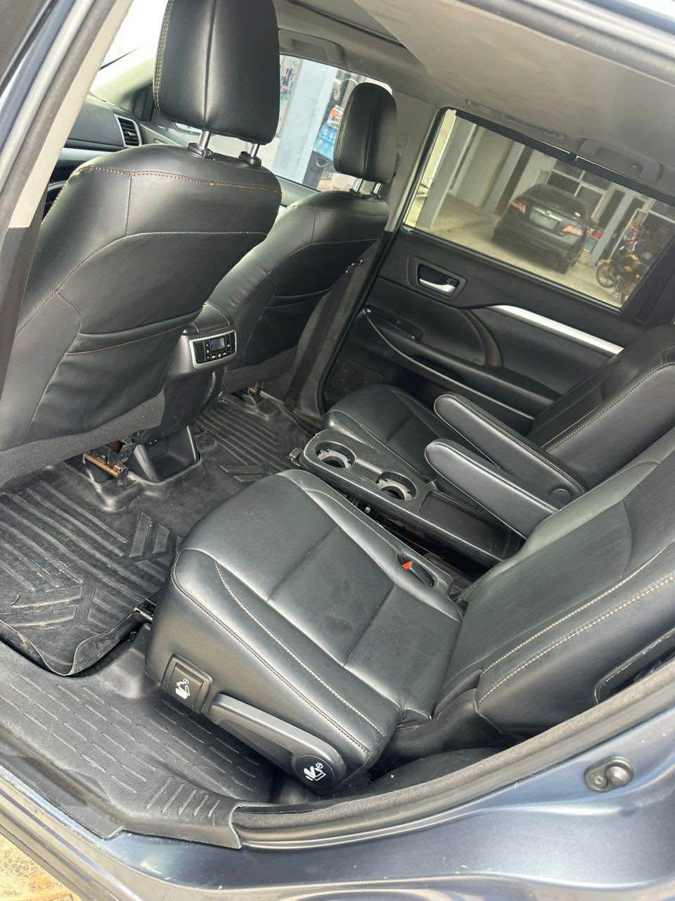 A picture of 2018 Toyota Highlander XLE