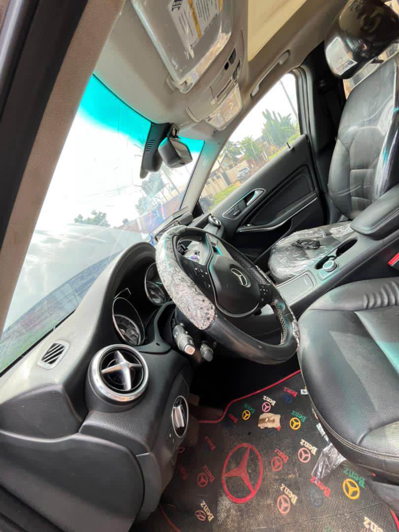 A picture of Distress Registered 2017 GLA250 Mercedes Benz