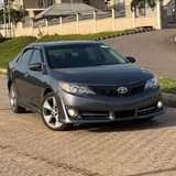 A picture of 2013 Toyota Camry Yes