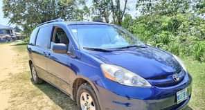 A picture of Distress 08 Toyota sienna in Eket 1 8m no ac