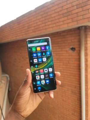A picture of Tecno phantom x 256GB