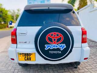 A picture of TOYOTA RAV 4 TSH 11 500 000 CALL 0712973480