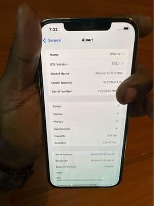 A picture of iPhone 12promax clean no reset