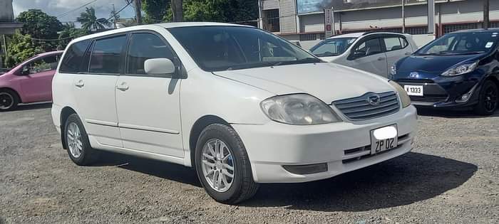 toyota fielder