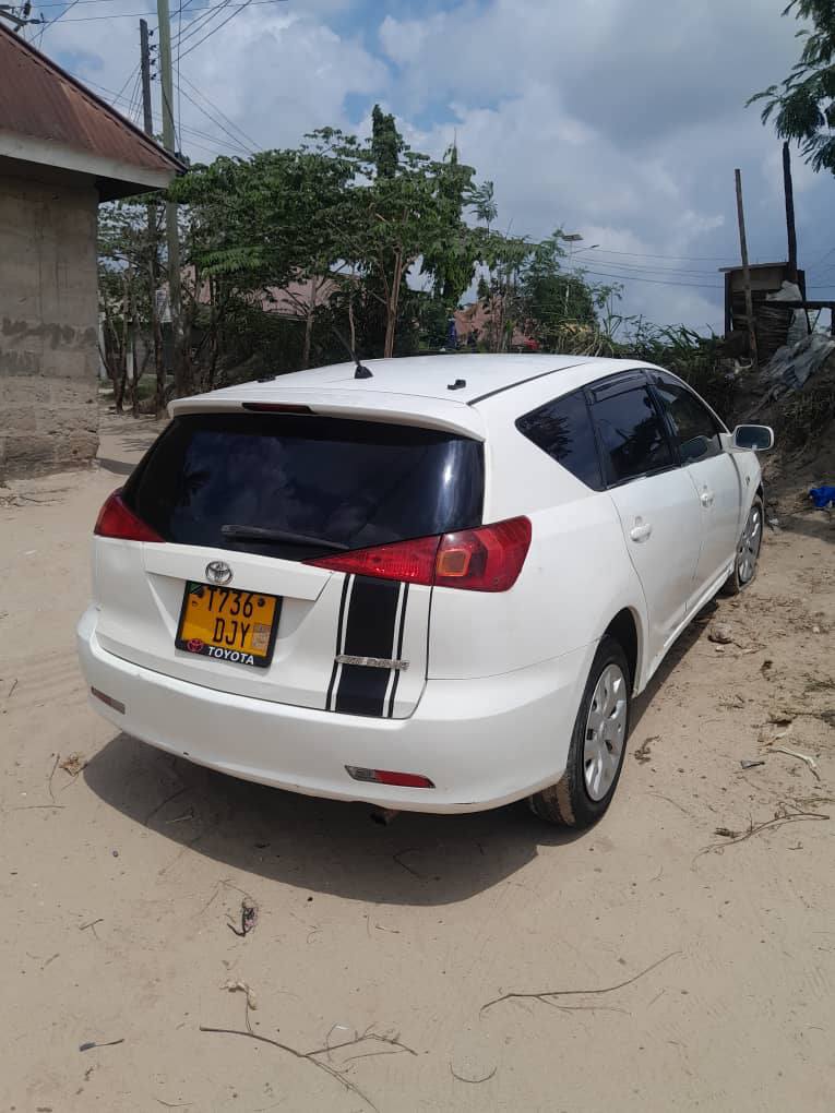 A picture of Toyota caldina