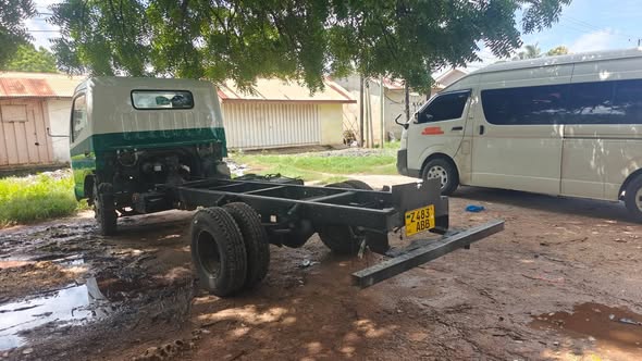 A picture of MITSUBISHI CANTER
