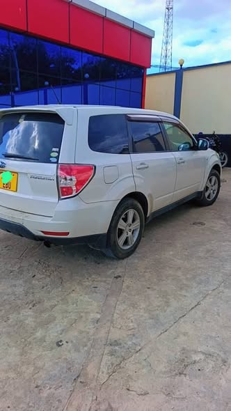 A picture of Subaru Forester Bei 15 5M Full Ac Full document Gari