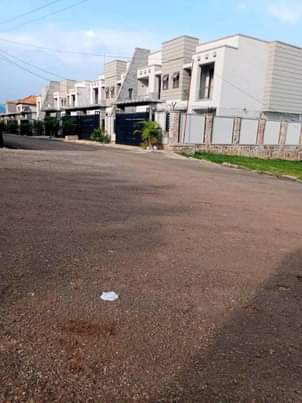 self compound houses