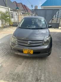 A picture of toyota ist