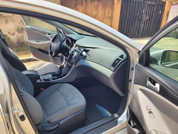 A picture of Foreign used 2013 Toyota sonata