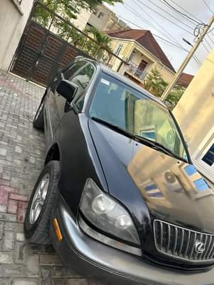 A picture of Registered RX 300 2003