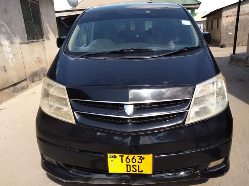A picture of TOYOTA ALPHARD 0672847429 WhatsApp