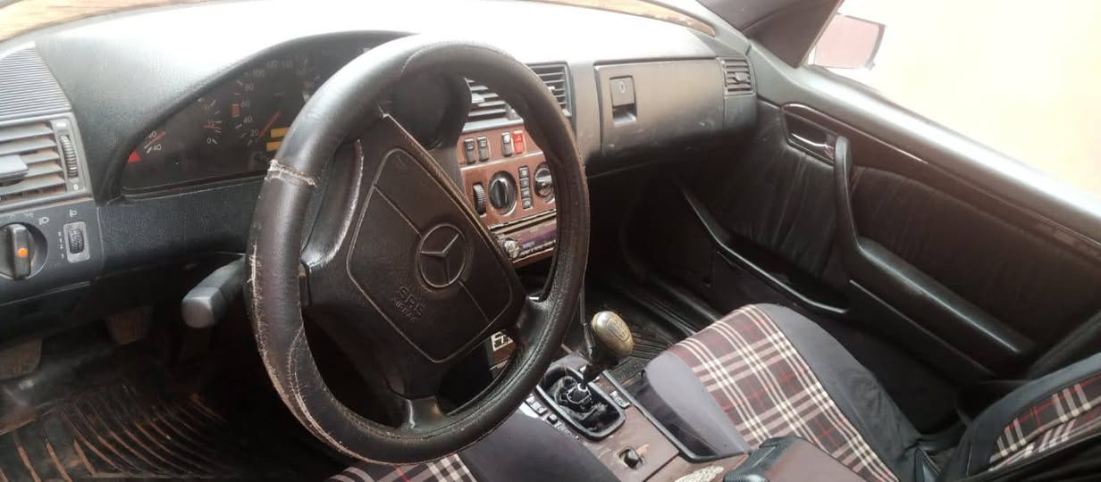 A picture of Benz c class