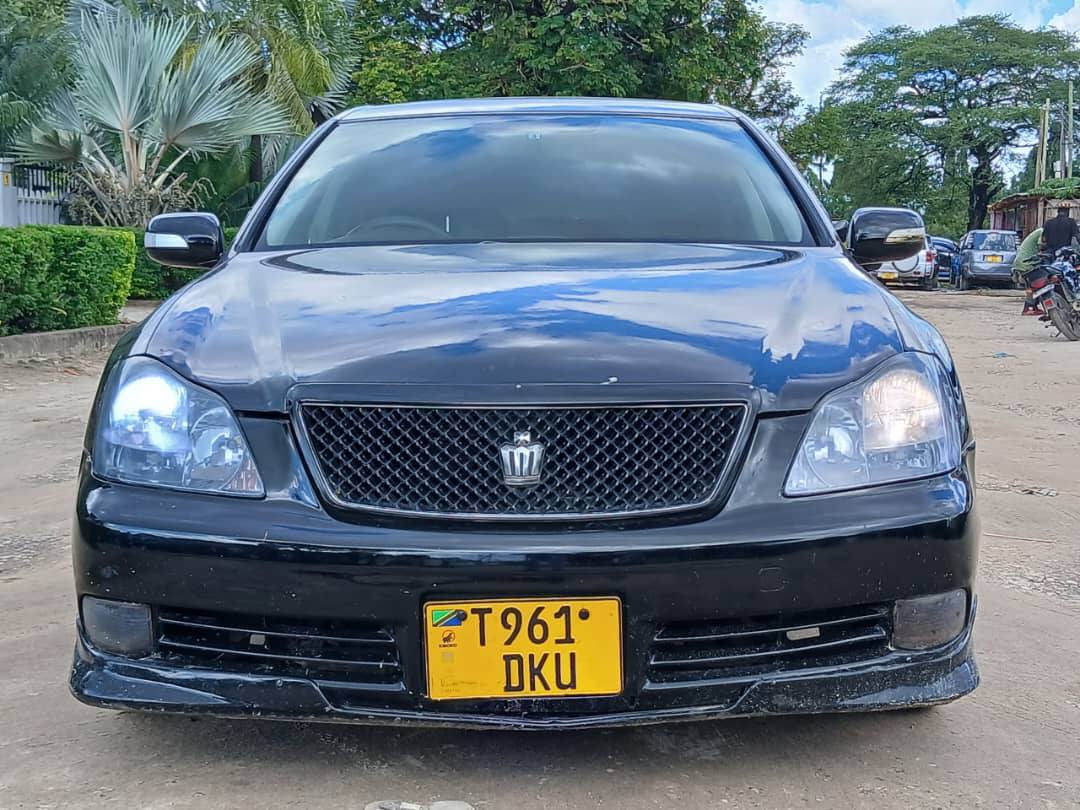 toyota crown